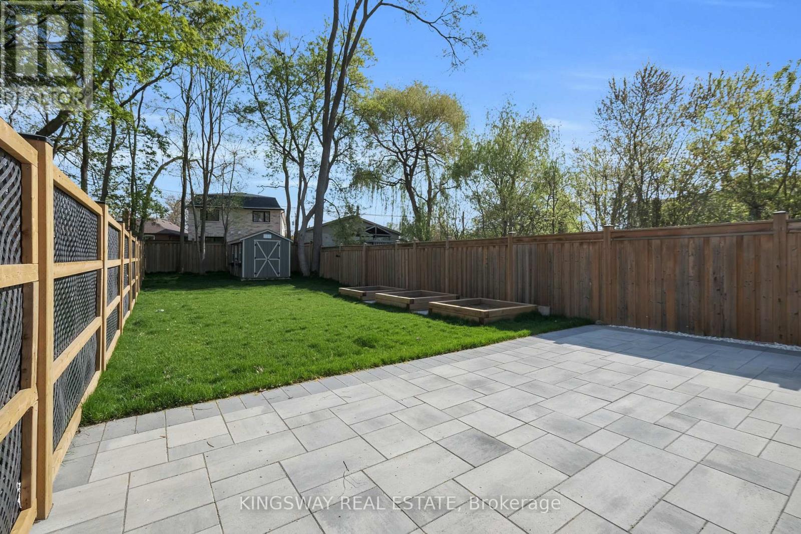 Property at 17 BROADVIEW AVENUE image 3