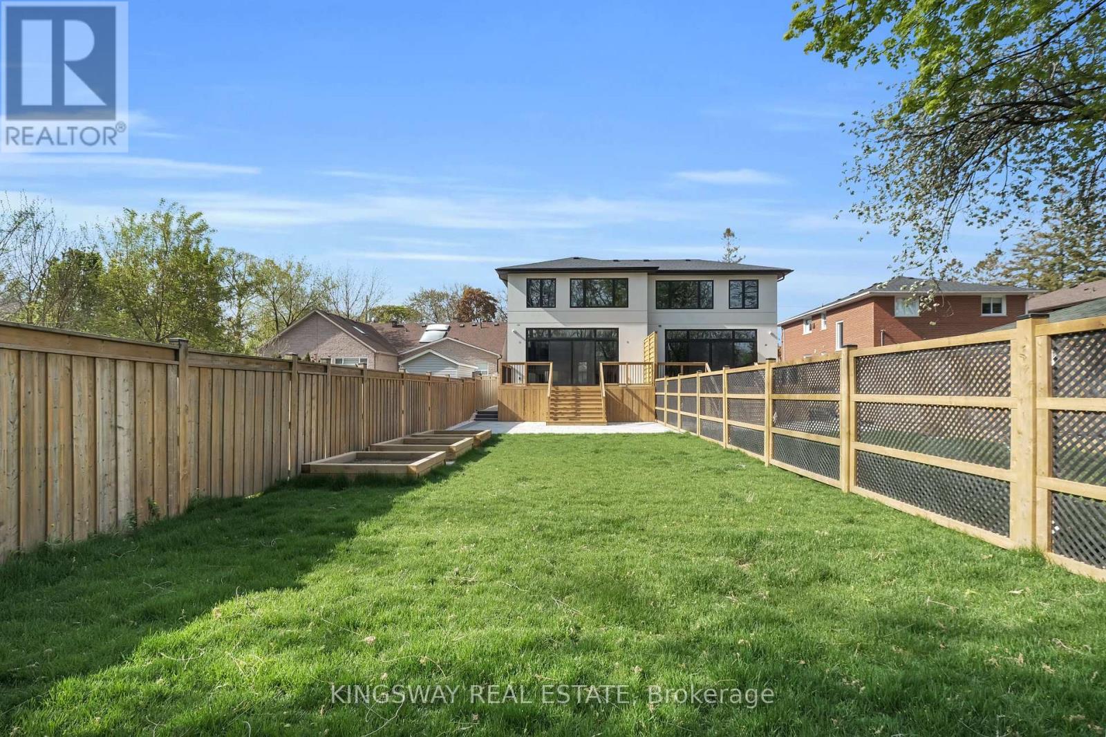 Property at 17 BROADVIEW AVENUE image 4