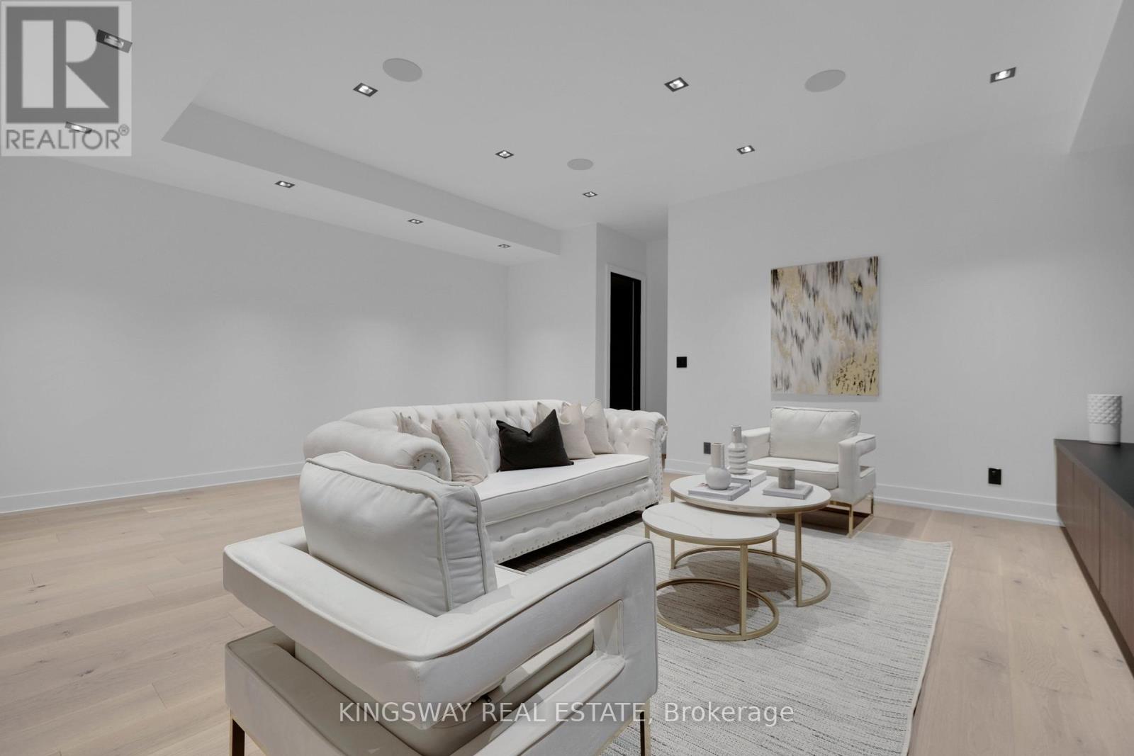 17 Broadview Avenue, Mississauga, Ontario  L5H 2S8 - Photo 43 - W12053445