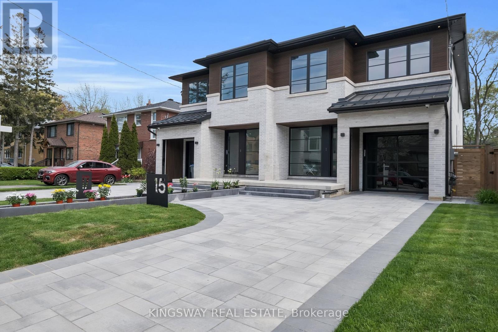 17 Broadview Avenue, Mississauga, Ontario  L5H 2S8 - Photo 46 - W12053445