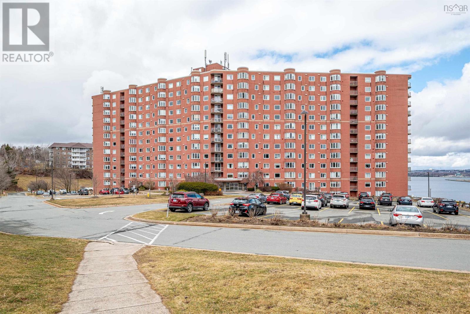 525 45 Vimy Avenue, Halifax, Nova Scotia  B3M 4C5 - Photo 2 - 202506384