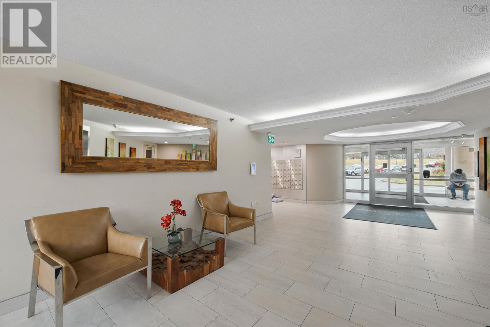 525 45 Vimy Avenue, Halifax, Nova Scotia  B3M 4C5 - Photo 3 - 202506384