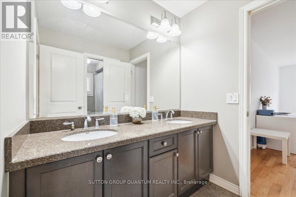 46 Woodhouse Street, Hamilton, Ontario  L9K 0H3 - Photo 38 - X12053172