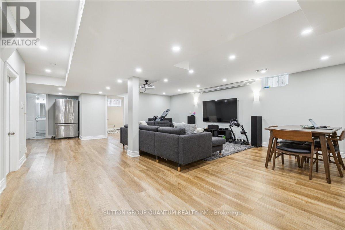 46 Woodhouse Street, Hamilton, Ontario  L9K 0H3 - Photo 40 - X12053172