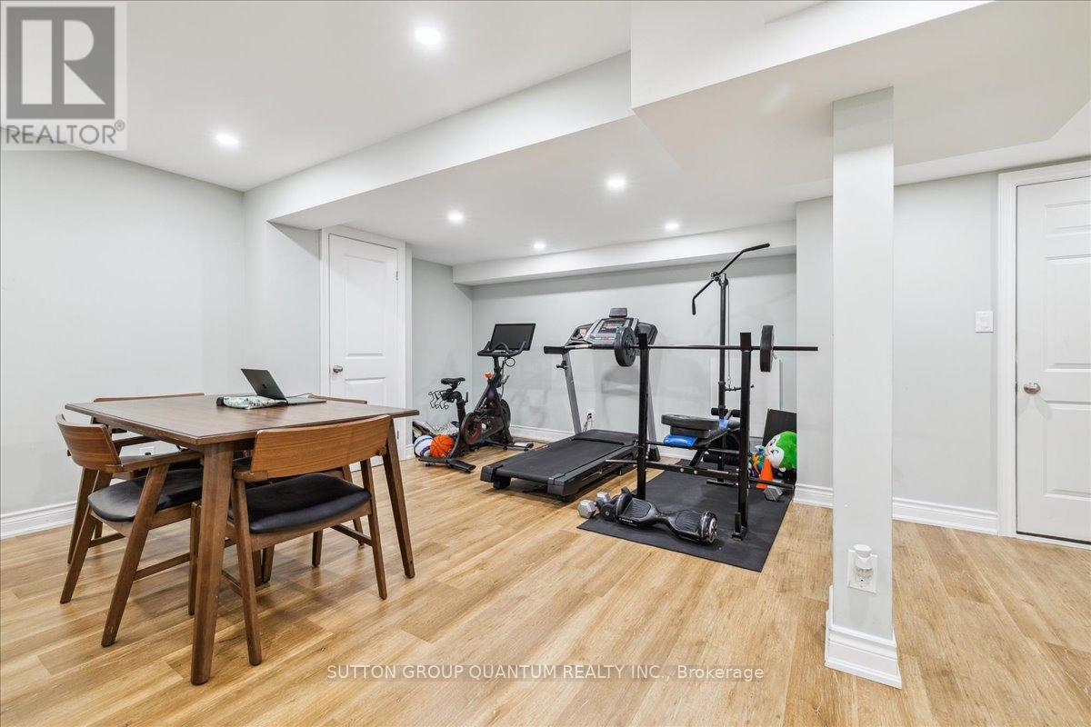 46 Woodhouse Street, Hamilton, Ontario  L9K 0H3 - Photo 43 - X12053172