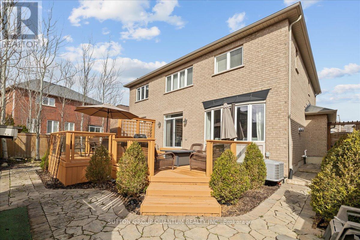 46 Woodhouse Street, Hamilton, Ontario  L9K 0H3 - Photo 47 - X12053172
