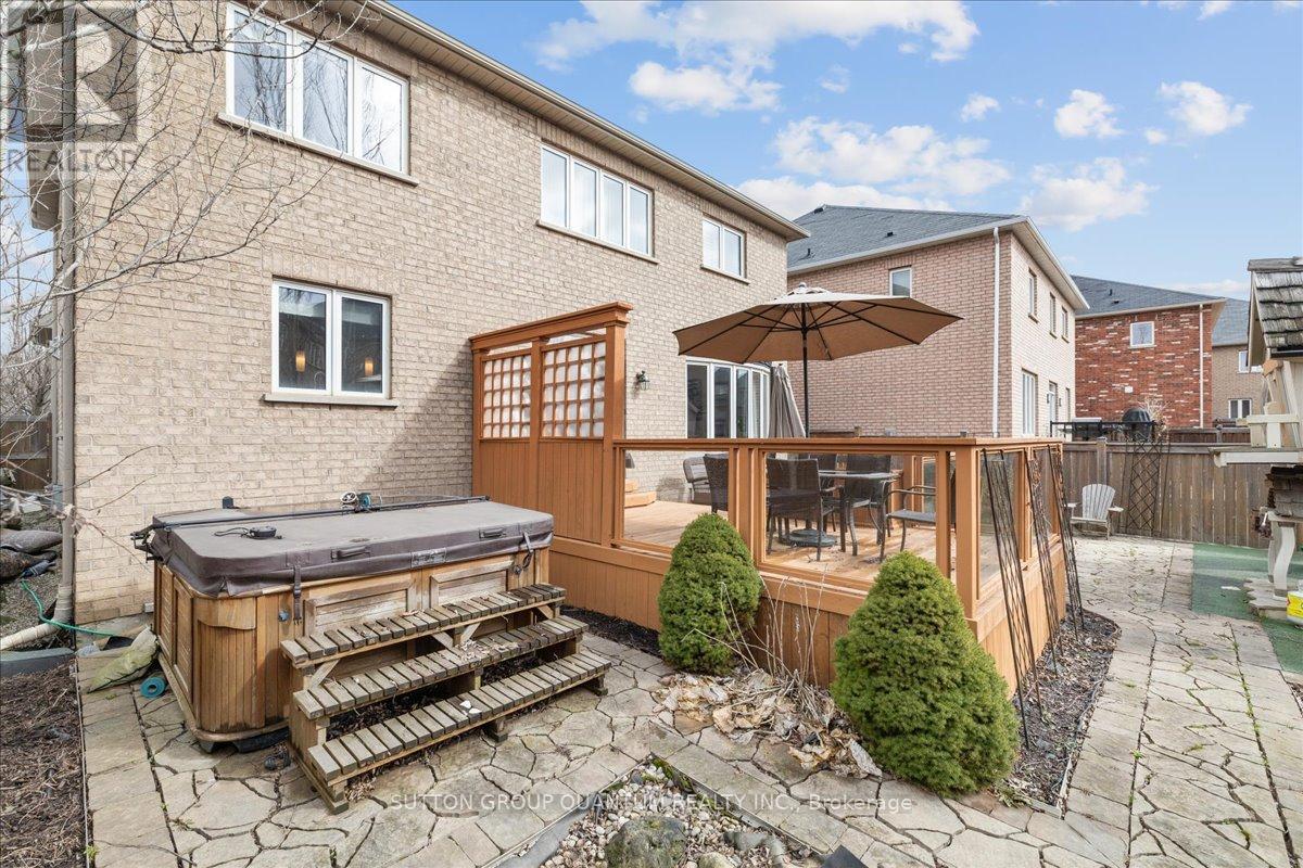 46 Woodhouse Street, Hamilton, Ontario  L9K 0H3 - Photo 48 - X12053172