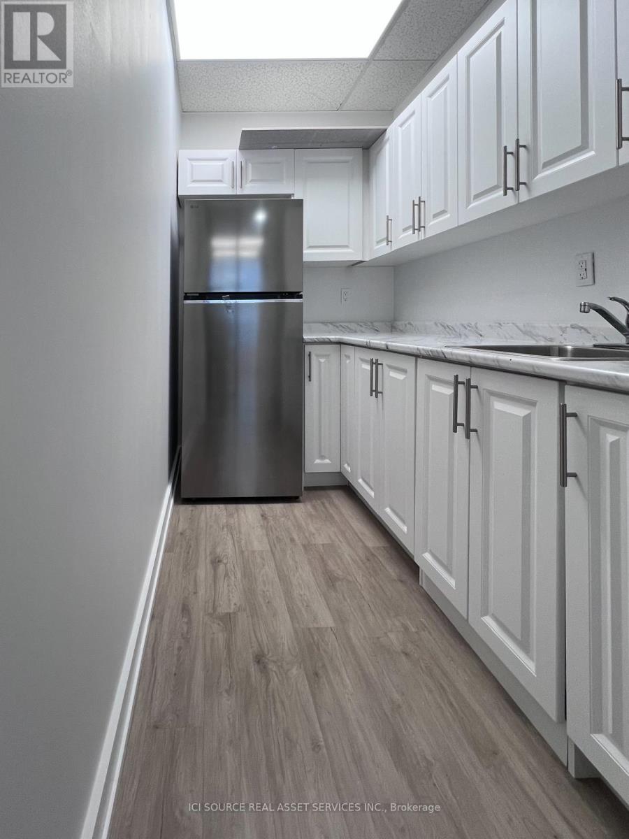 322 - 2560 Matheson Boulevard E, Mississauga, Ontario  L4W 4Y9 - Photo 10 - W12053483