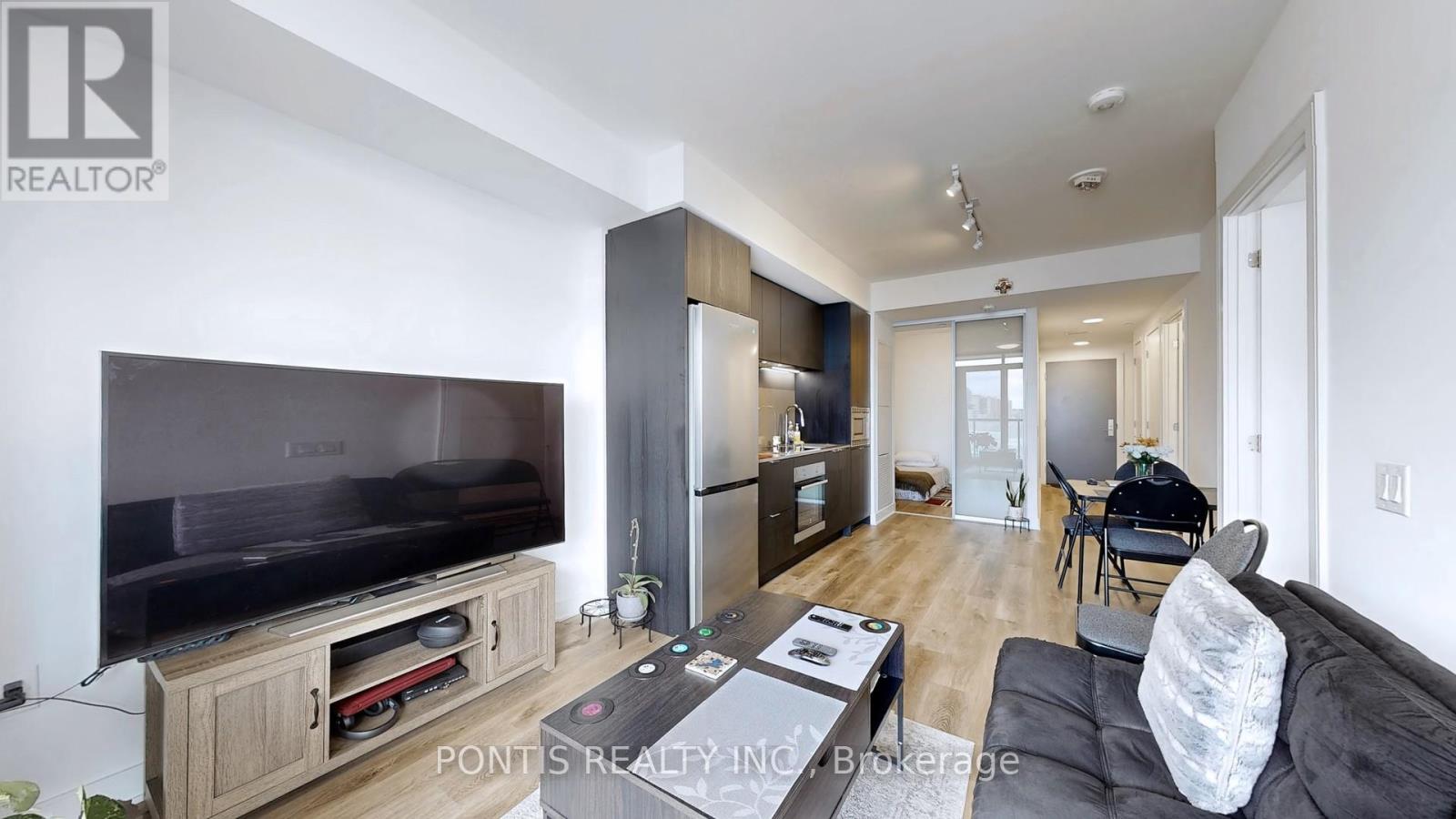 523 - 86 Dundas Street E, Mississauga, Ontario  L5A 0B1 - Photo 6 - W12049566