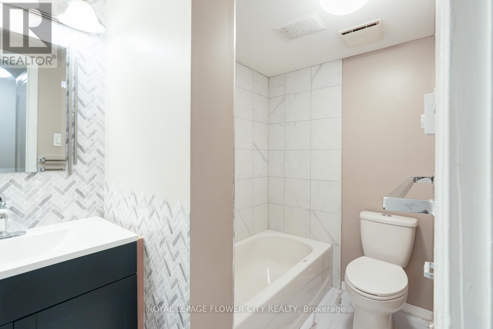 36a - 782 St Andre Drive, Ottawa, Ontario  K1C 4R7 - Photo 19 - X12052813