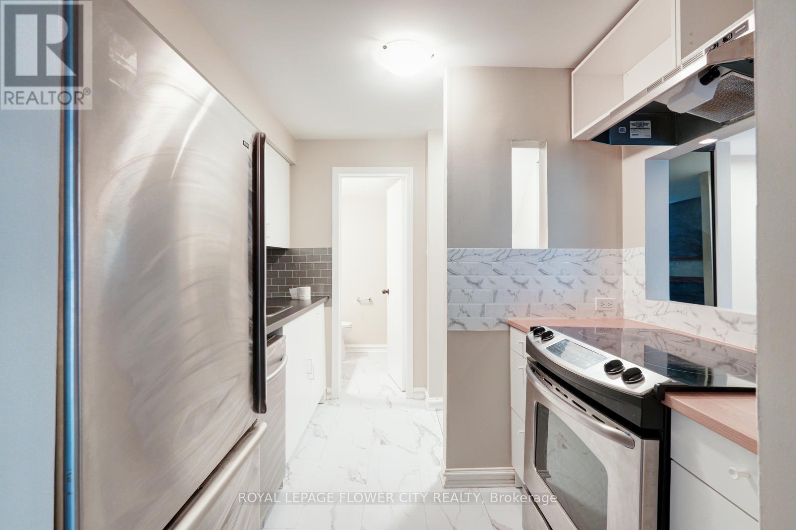 36a - 782 St Andre Drive, Ottawa, Ontario  K1C 4R7 - Photo 7 - X12052813
