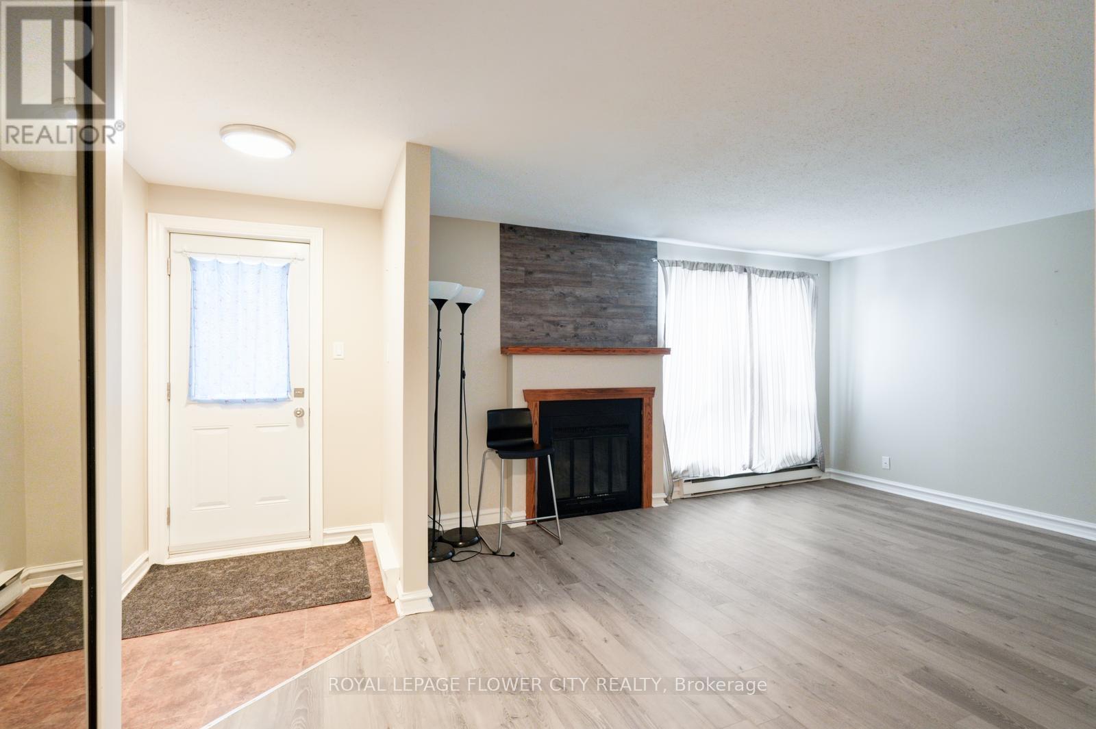 36a - 782 St Andre Drive, Ottawa, Ontario  K1C 4R7 - Photo 8 - X12052813