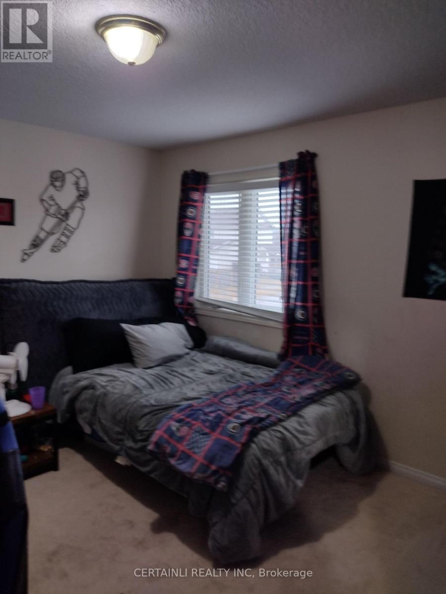 172 Osborn Avenue N, Brant, Ontario  N3T 6S7 - Photo 15 - X12053555