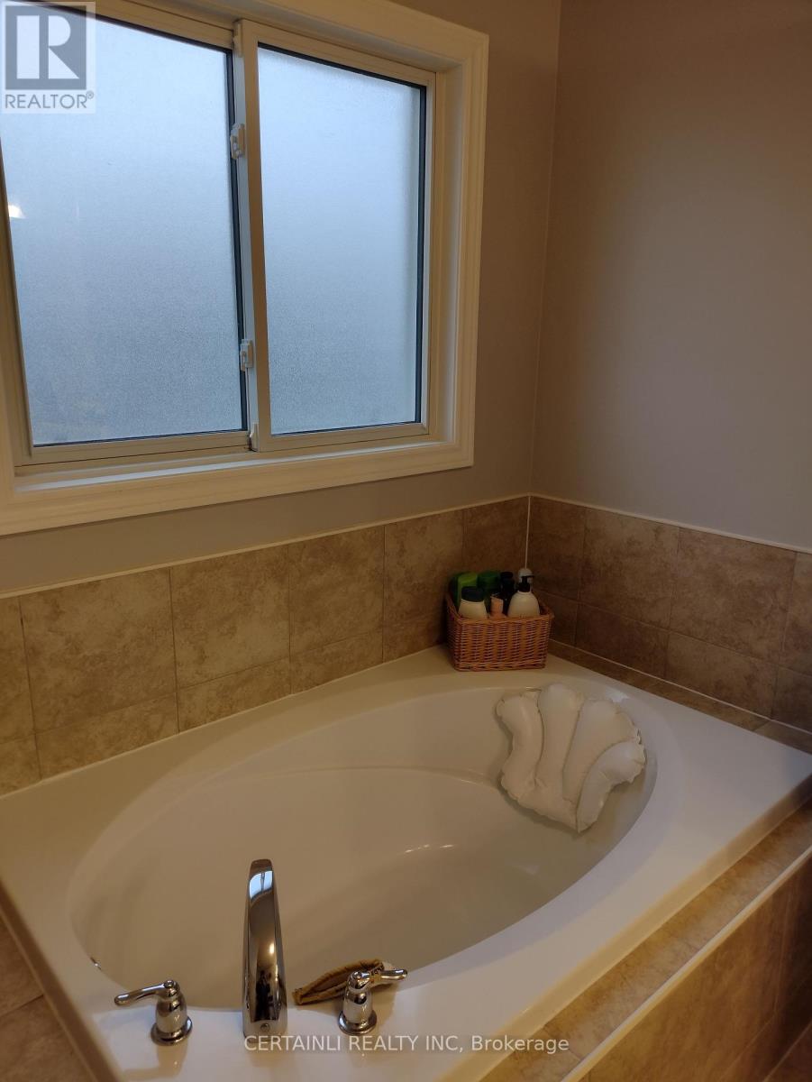 172 Osborn Avenue N, Brant, Ontario  N3T 6S7 - Photo 19 - X12053555