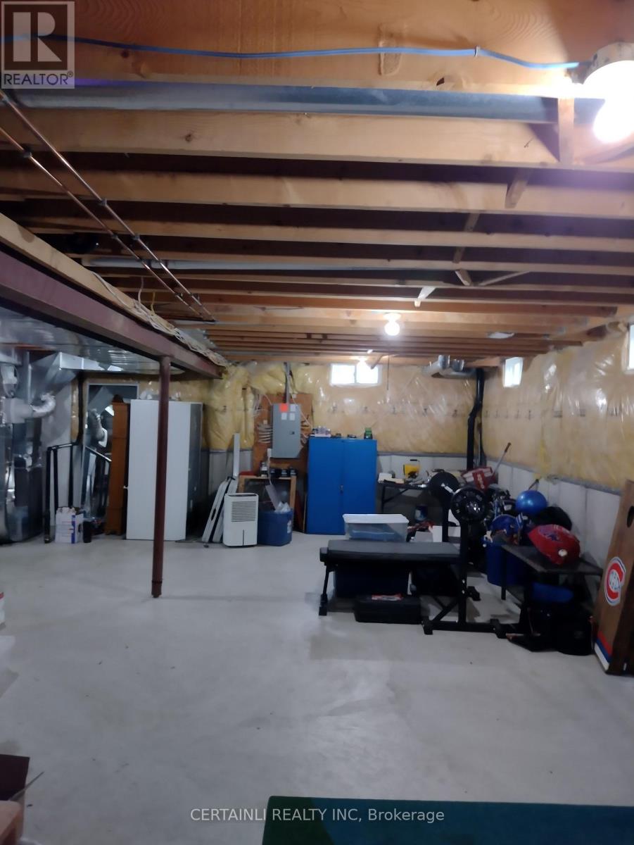 172 Osborn Avenue N, Brant, Ontario  N3T 6S7 - Photo 20 - X12053555