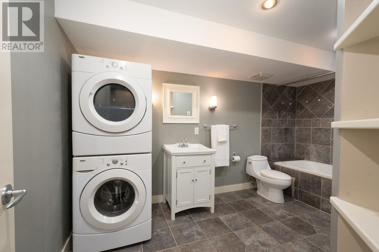 82 Cliffwood Drive, Port Moody, British Columbia  V3H 5M1 - Photo 38 - R2983991