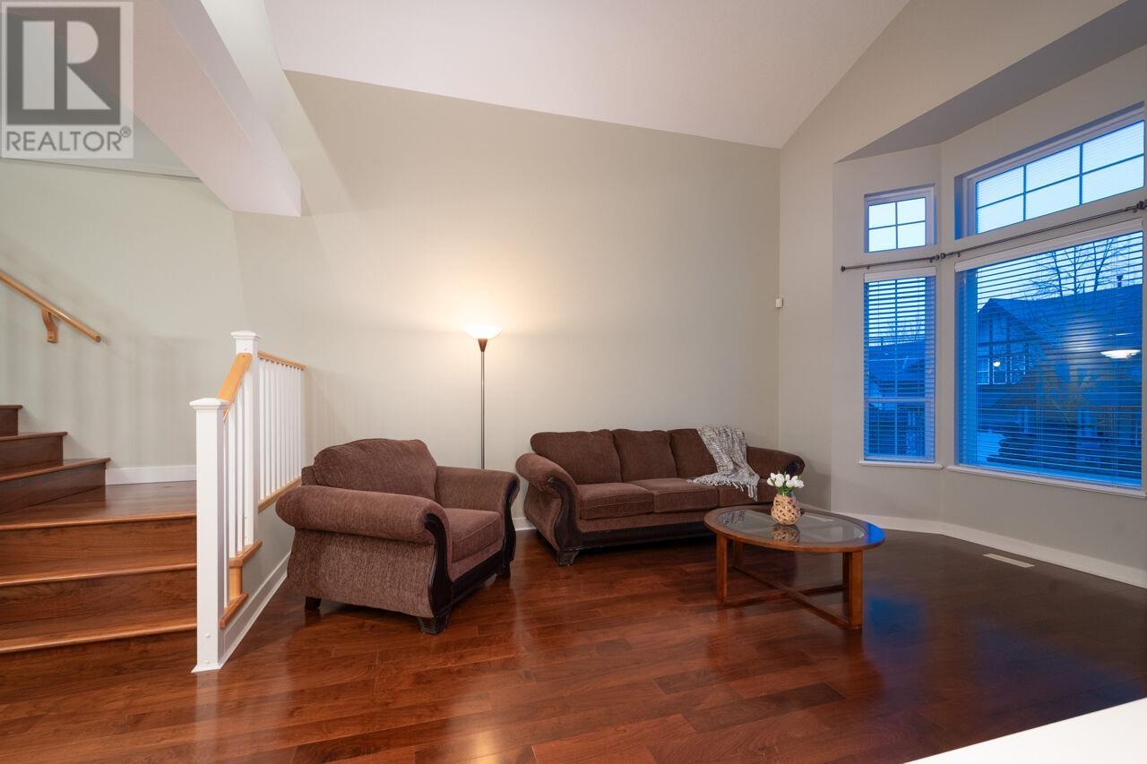Property at 82 CLIFFWOOD DRIVE image 5