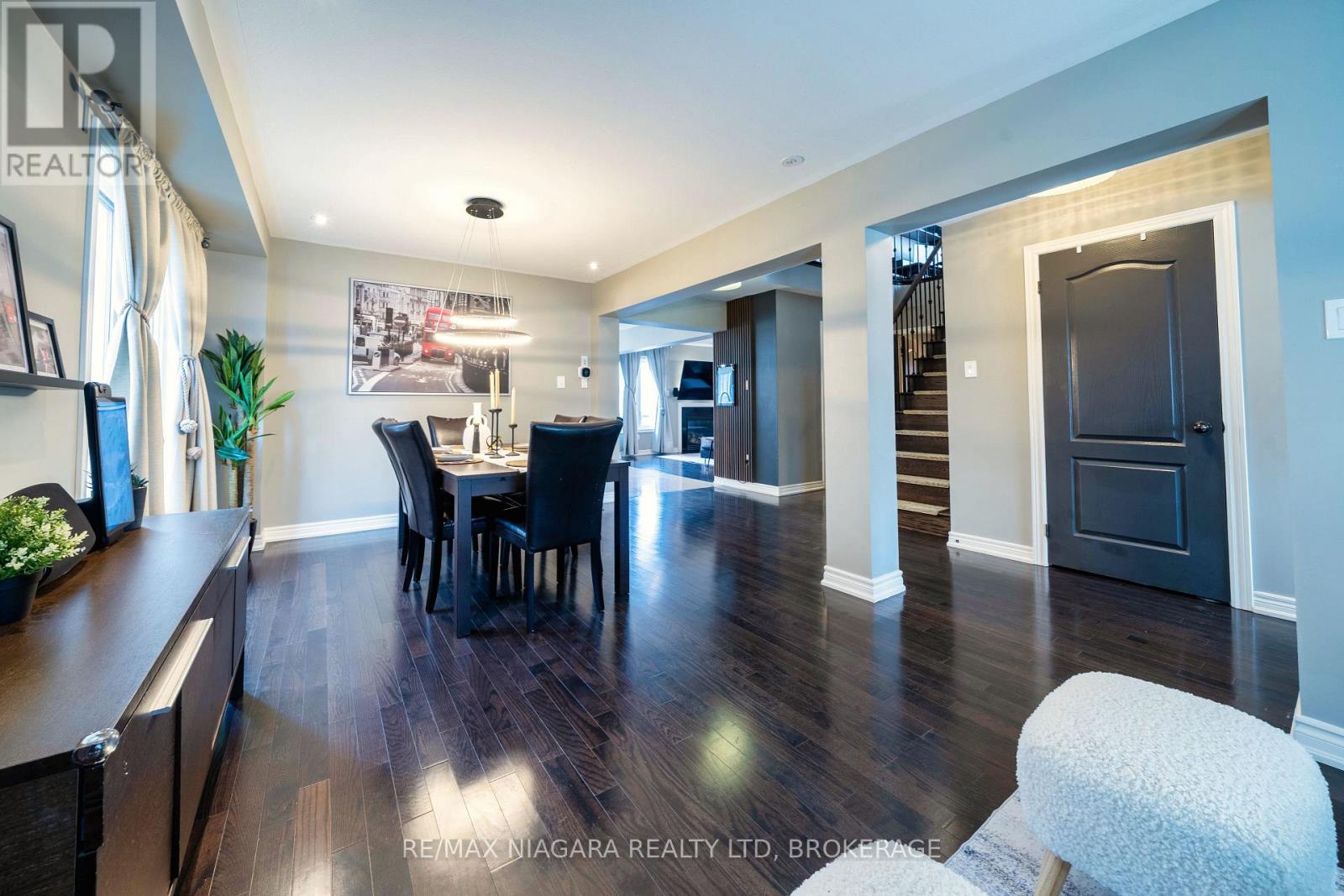 6427 Dilalla Crescent, Niagara Falls, Ontario  L2H 0C9 - Photo 8 - X12053526