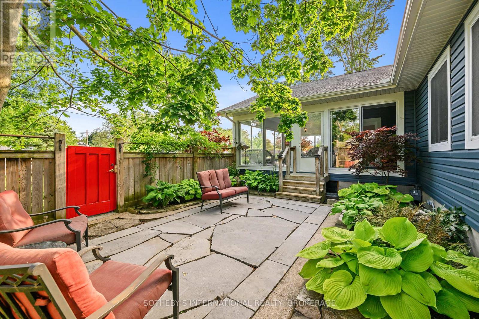 880 Edgemere Road, Fort Erie (Crescent Park), Ontario  L2A 1A8 - Photo 37 - X12053596