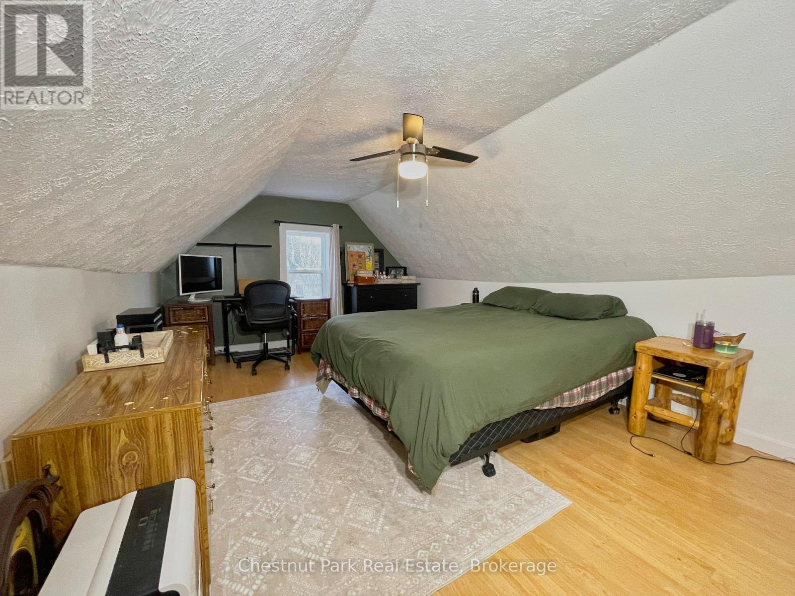 529 Claude Street, South Bruce Peninsula, Ontario  N0H 2T0 - Photo 13 - X12053545