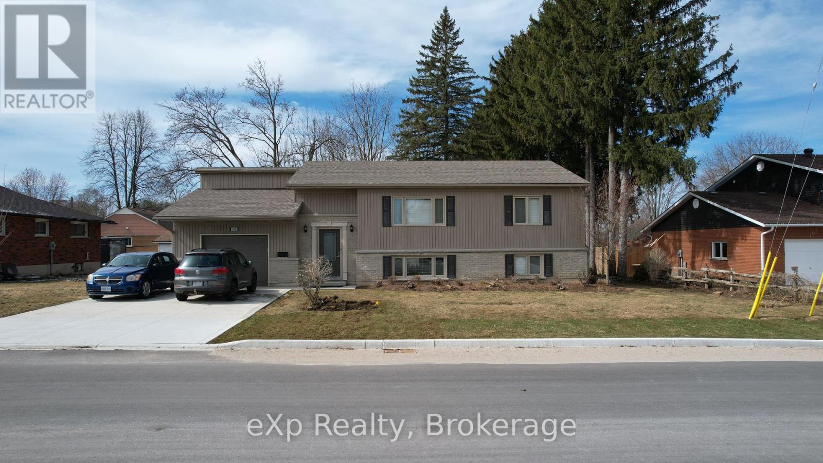 Property at 188 12TH AVENUE image 1