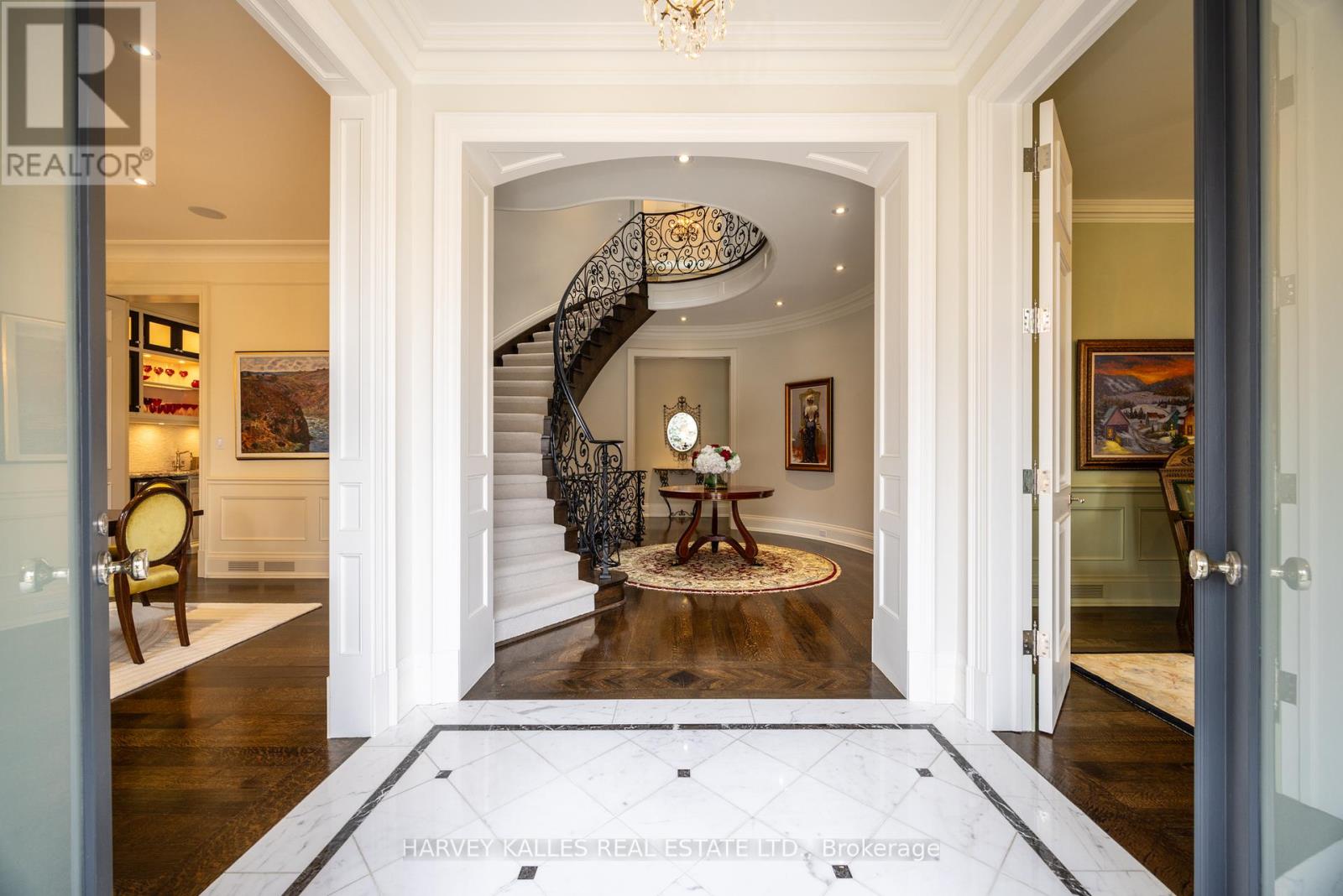 Property at 50 LAWRENCE CRESCENT image 2