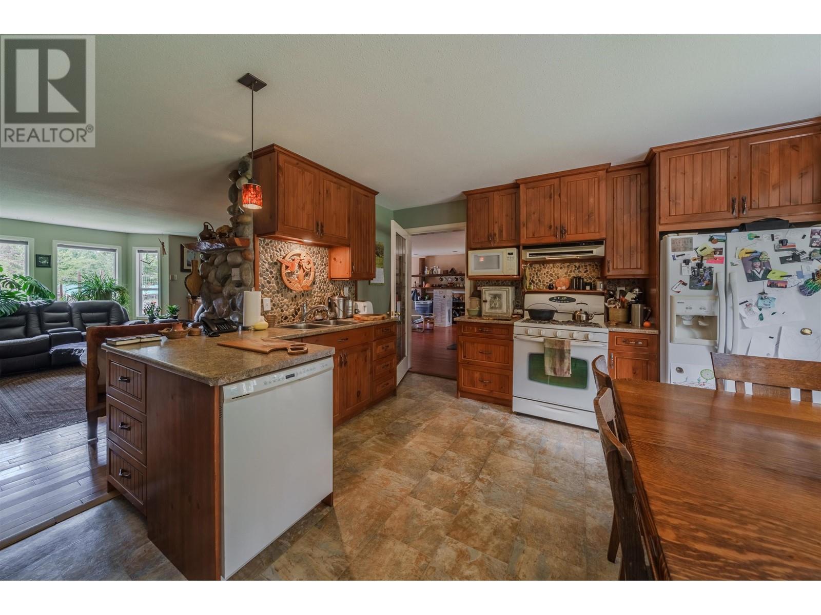 Property at 5208 DAVIS ROAD image 5
