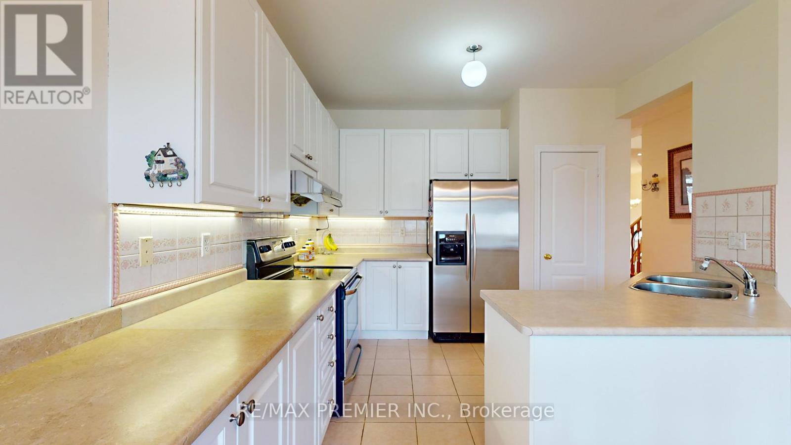 Property at 62 SEDGEWAY HEIGHTS image 5
