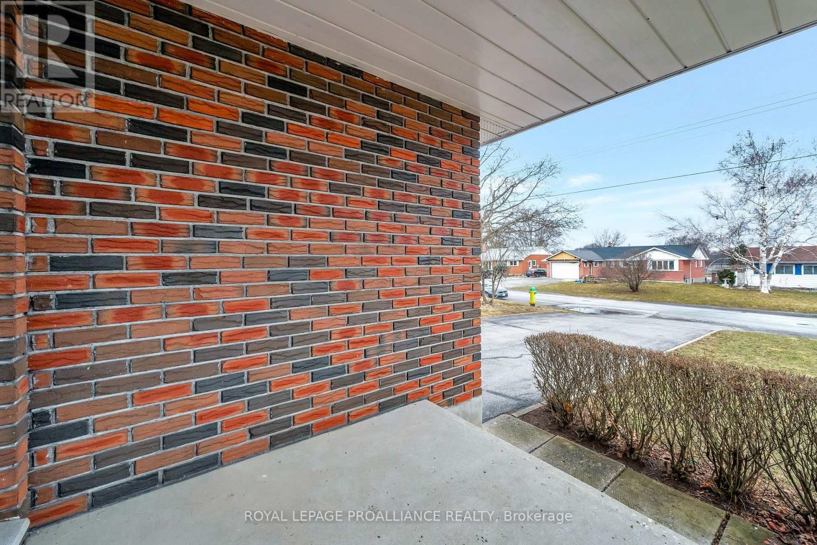 Property at 26 HARRIS CRESCENT image 2