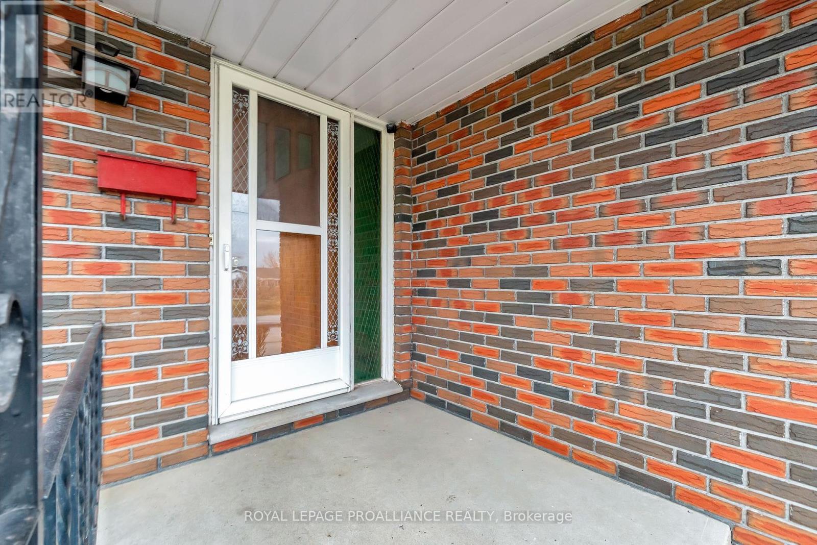 Property at 26 HARRIS CRESCENT image 3