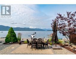 6792 Squilax-Anglemont Road North Shuswap, Magna Bay, Ca