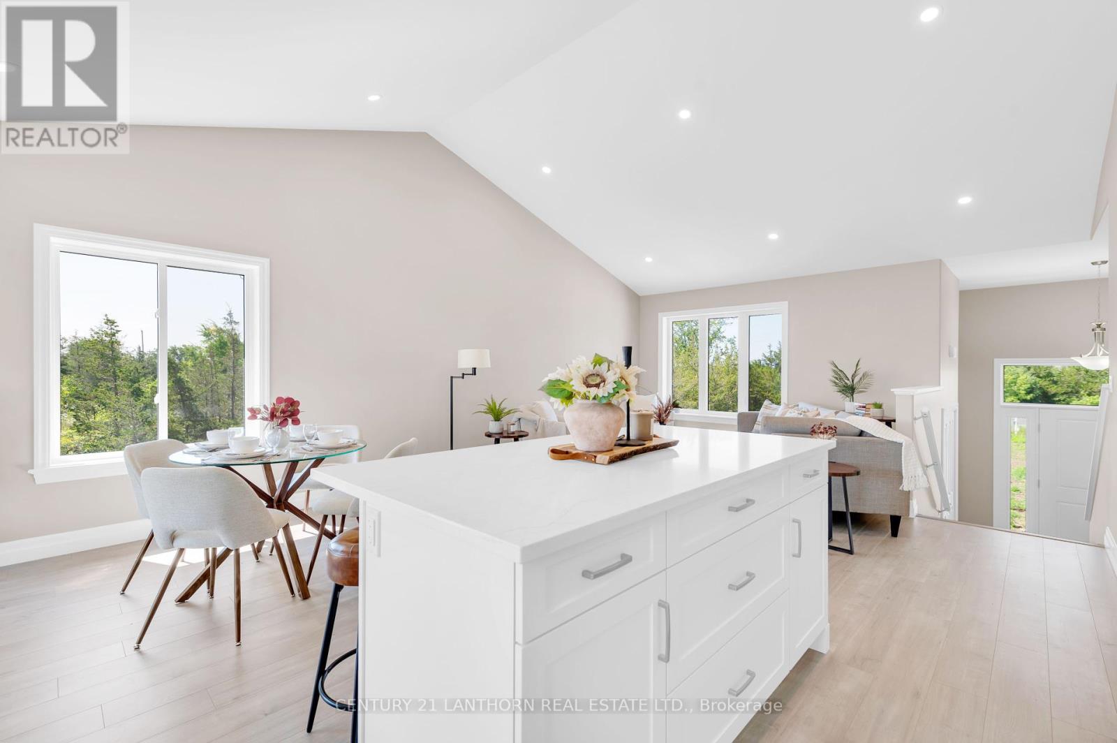 2567 County Road 5 Road, Prince Edward County (Sophiasburgh), Ontario  K0K 2T0 - Photo 13 - X9361675