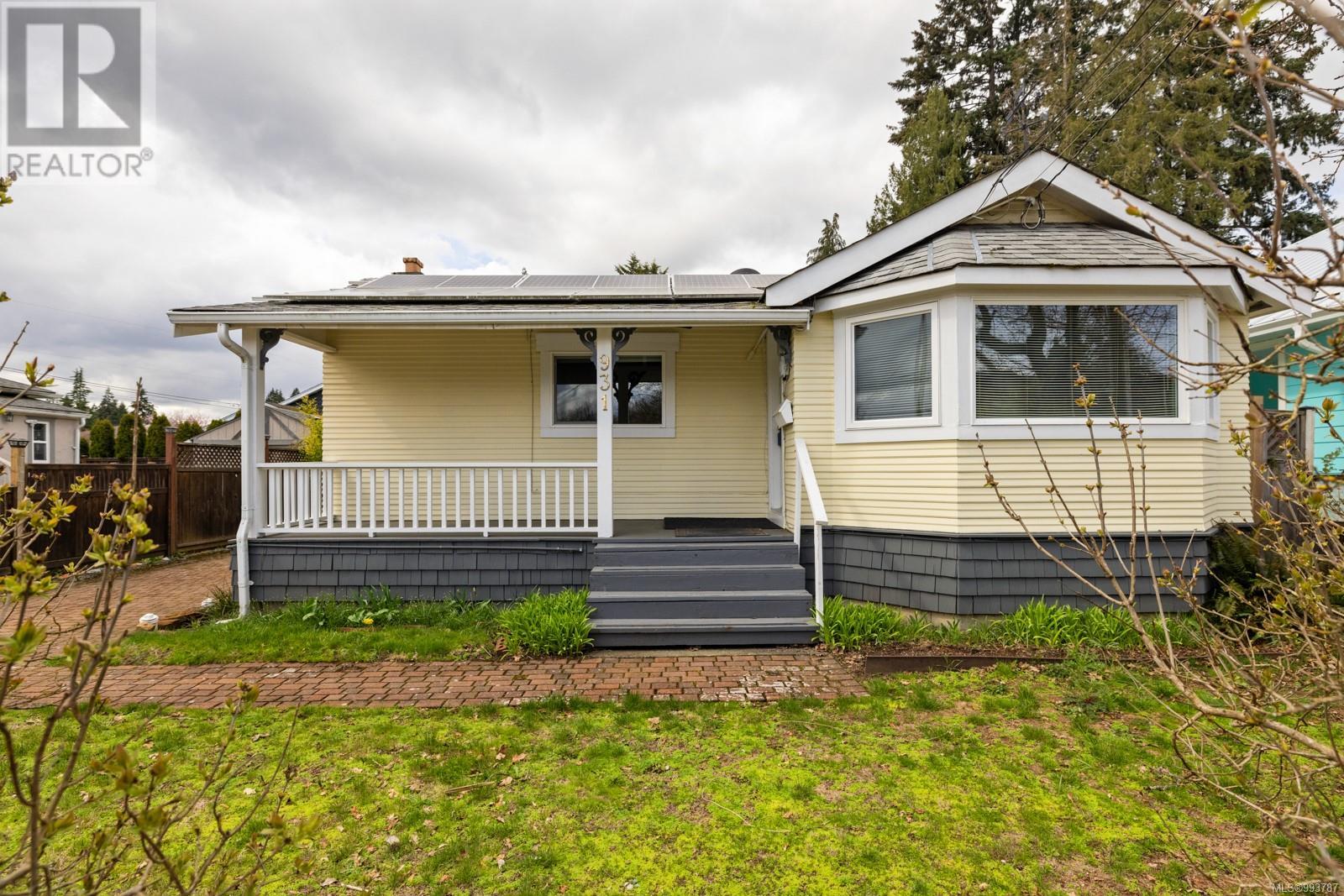 Property at 931 Cavell St image 4
