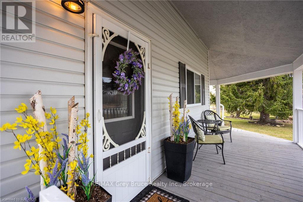 120 Havelock Street, Georgian Bluffs, Ontario  N0H 2T0 - Photo 4 - X12053719