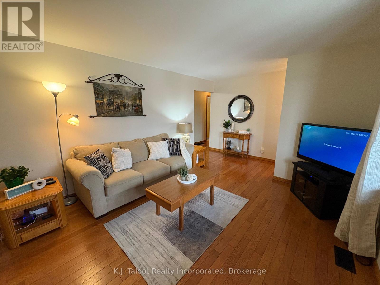 215 Bennett Street E, Goderich, Ontario  N7A 1A8 - Photo 8 - X12053733
