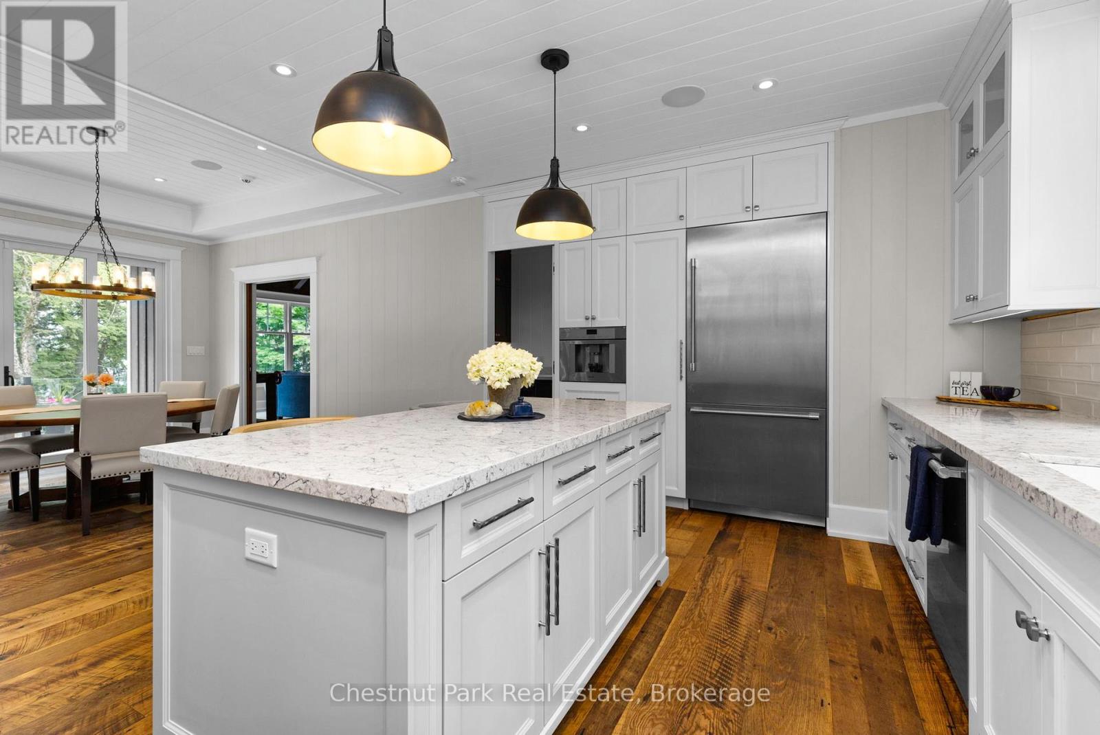 30 Bigwin Island, Lake Of Bays, Ontario  P0B 1A0 - Photo 16 - X12053791