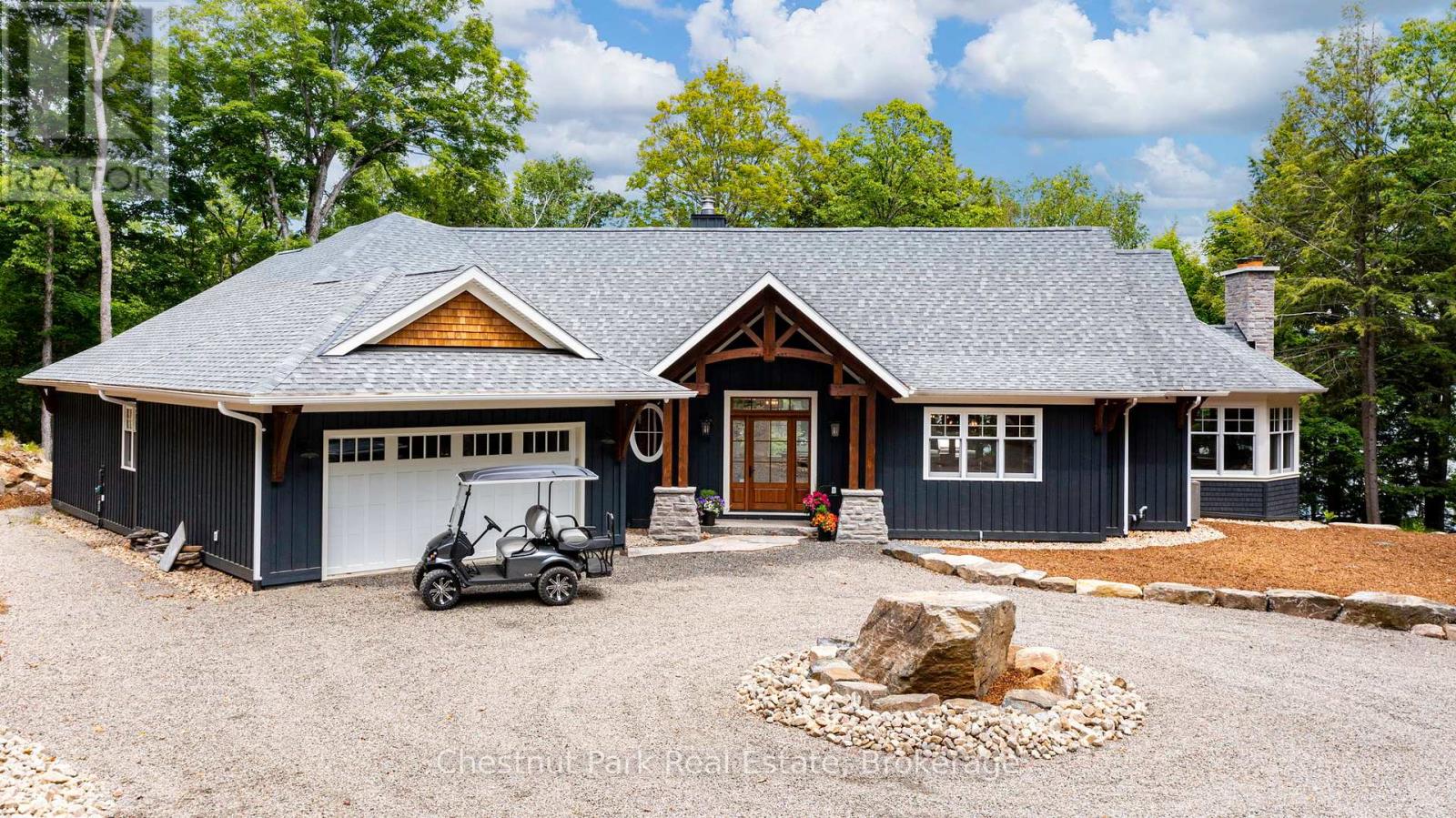 30 Bigwin Island, Lake Of Bays, Ontario  P0B 1A0 - Photo 2 - X12053791