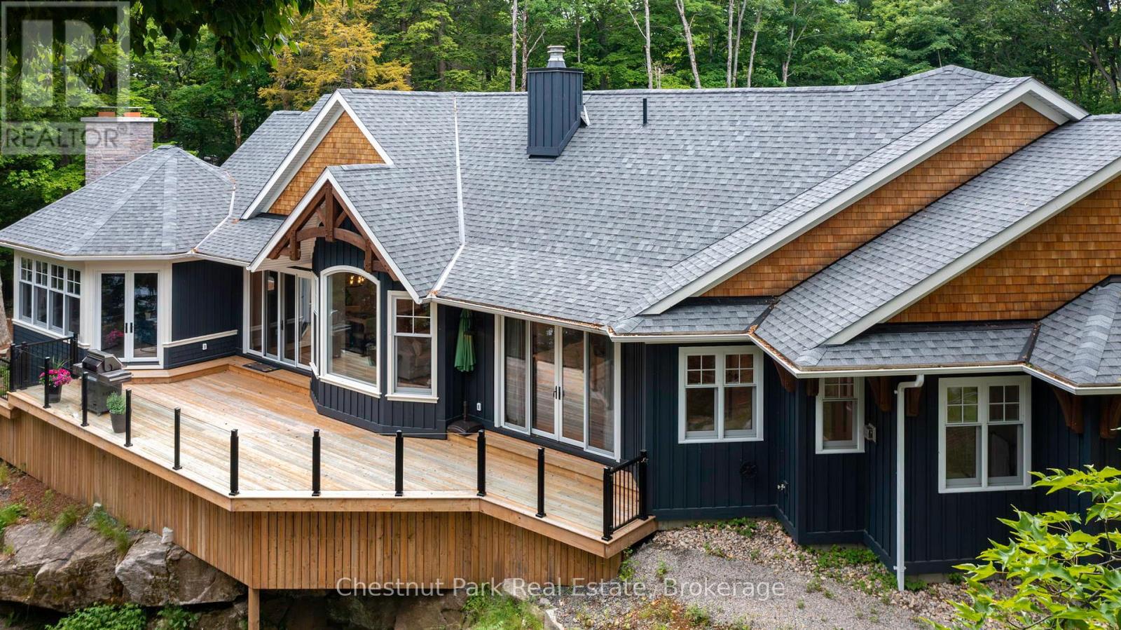 30 Bigwin Island, Lake Of Bays, Ontario  P0B 1A0 - Photo 33 - X12053791