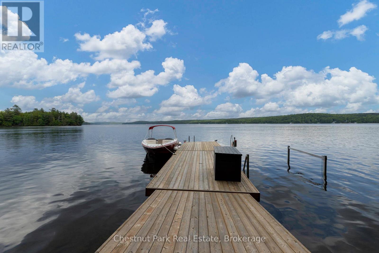 30 Bigwin Island, Lake Of Bays, Ontario  P0B 1A0 - Photo 39 - X12053791