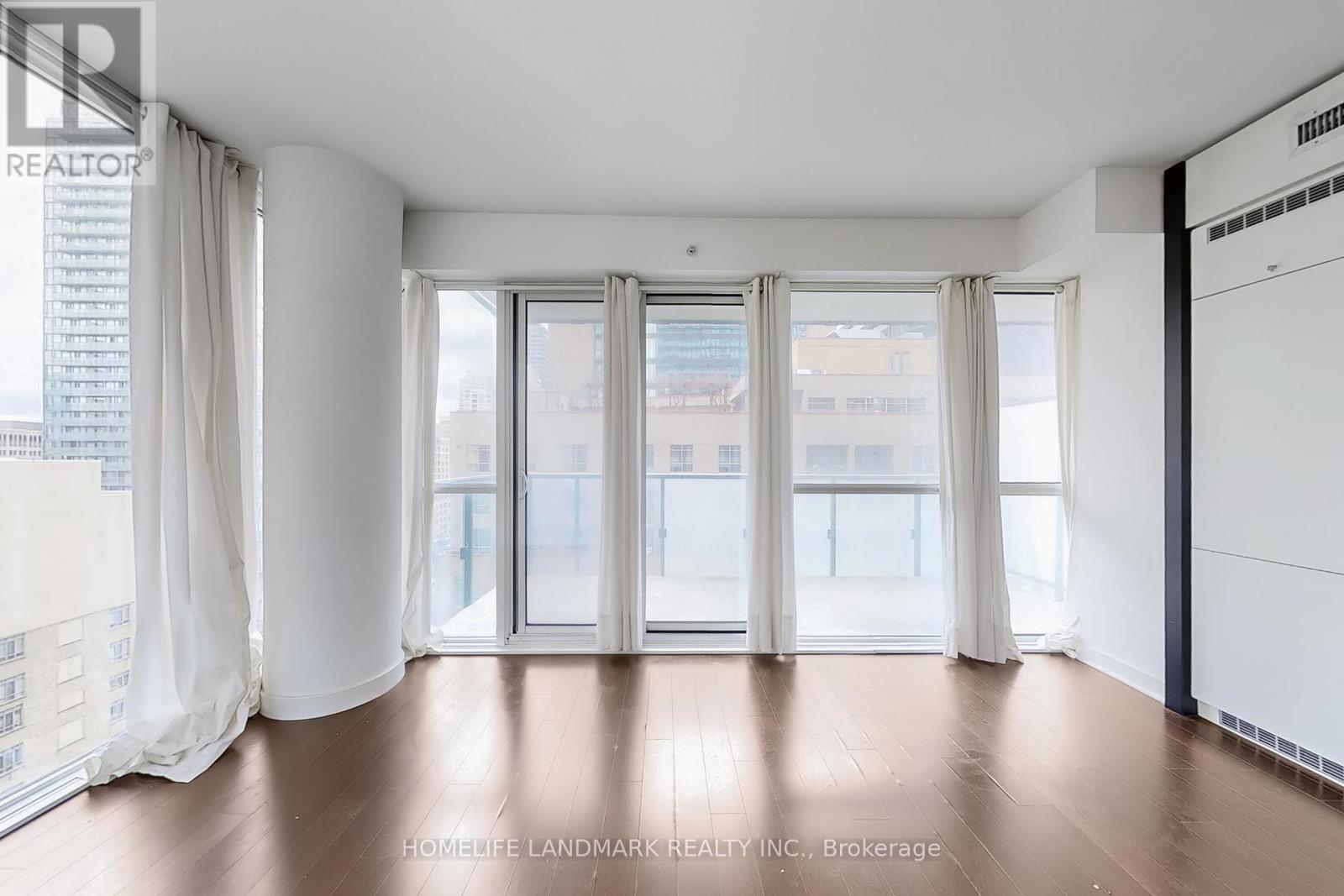 1205 - 15 Grenville Street, Toronto, Ontario  M4Y 0B9 - Photo 13 - C12053829