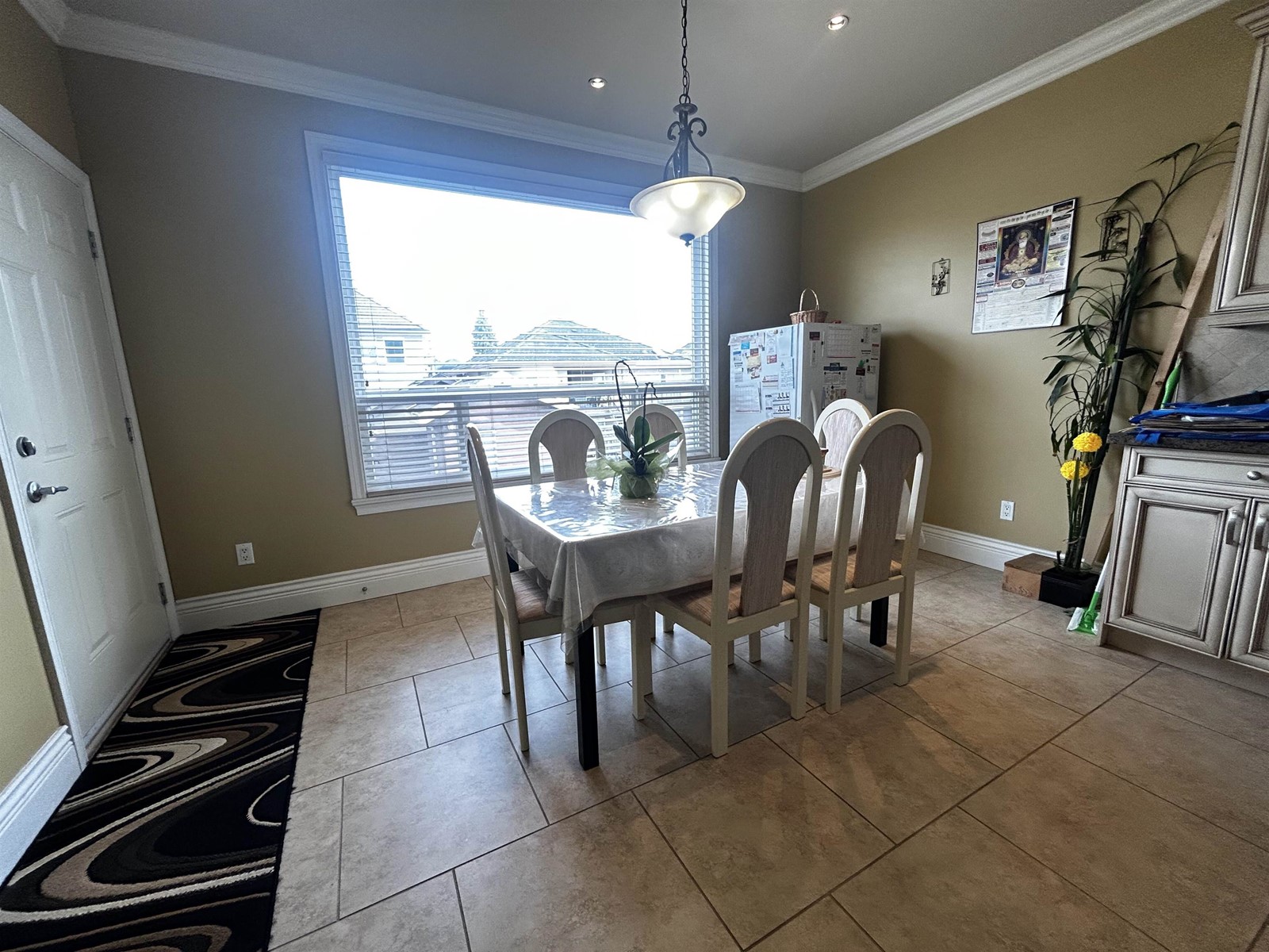6832 Kilburn Place, Surrey, British Columbia  V3W 6H5 - Photo 9 - R2983346