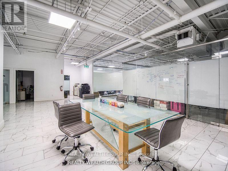 #2fl - 7261 Victoria Park Avenue, Markham, Ontario  L3R 2M7 - Photo 4 - N12053670
