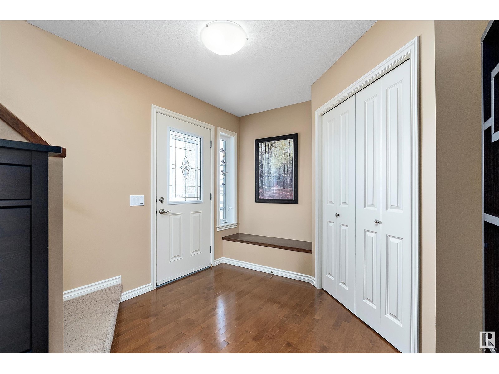 Property at 15 SELKIRK PL image 2