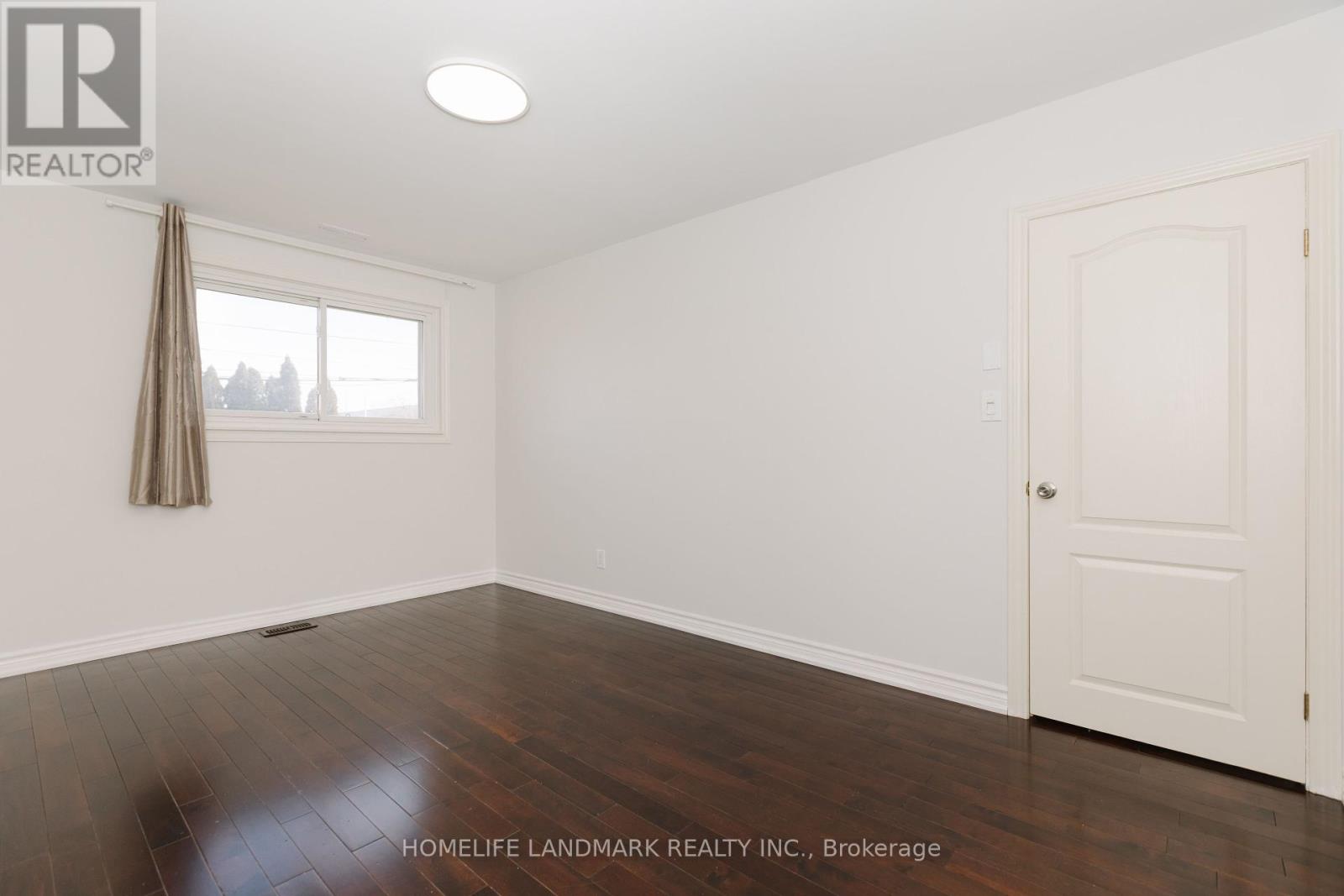 3233 Ibbetson Crescent, Mississauga, Ontario  L5C 1Z1 - Photo 13 - W12053622