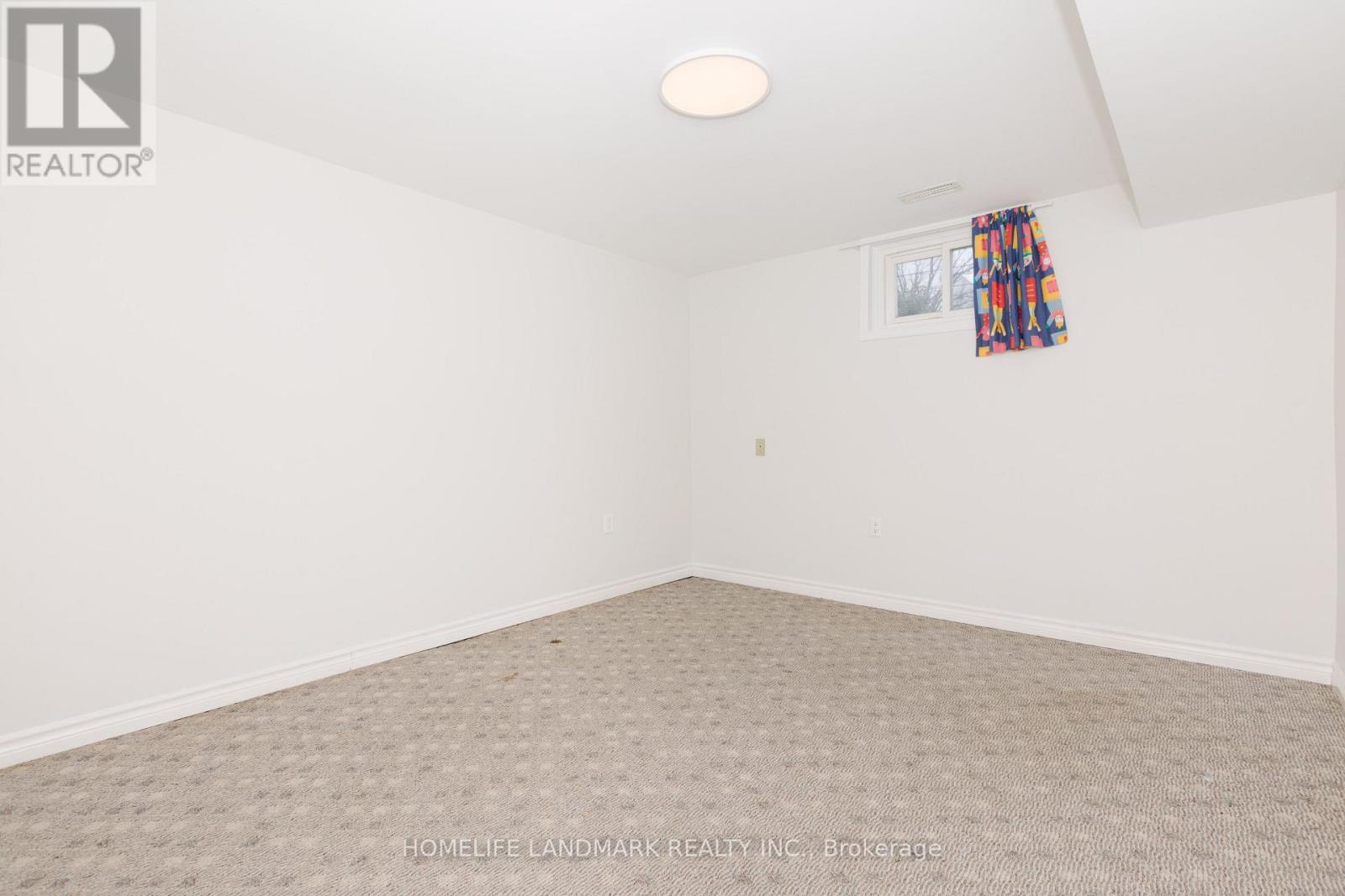 3233 Ibbetson Crescent, Mississauga, Ontario  L5C 1Z1 - Photo 22 - W12053622