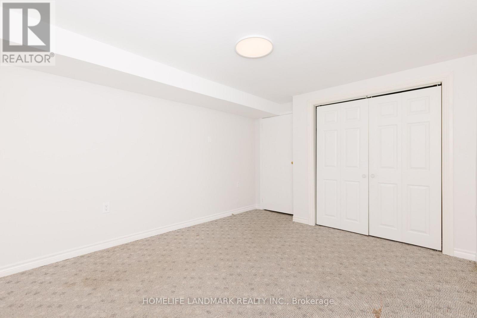 3233 Ibbetson Crescent, Mississauga, Ontario  L5C 1Z1 - Photo 23 - W12053622