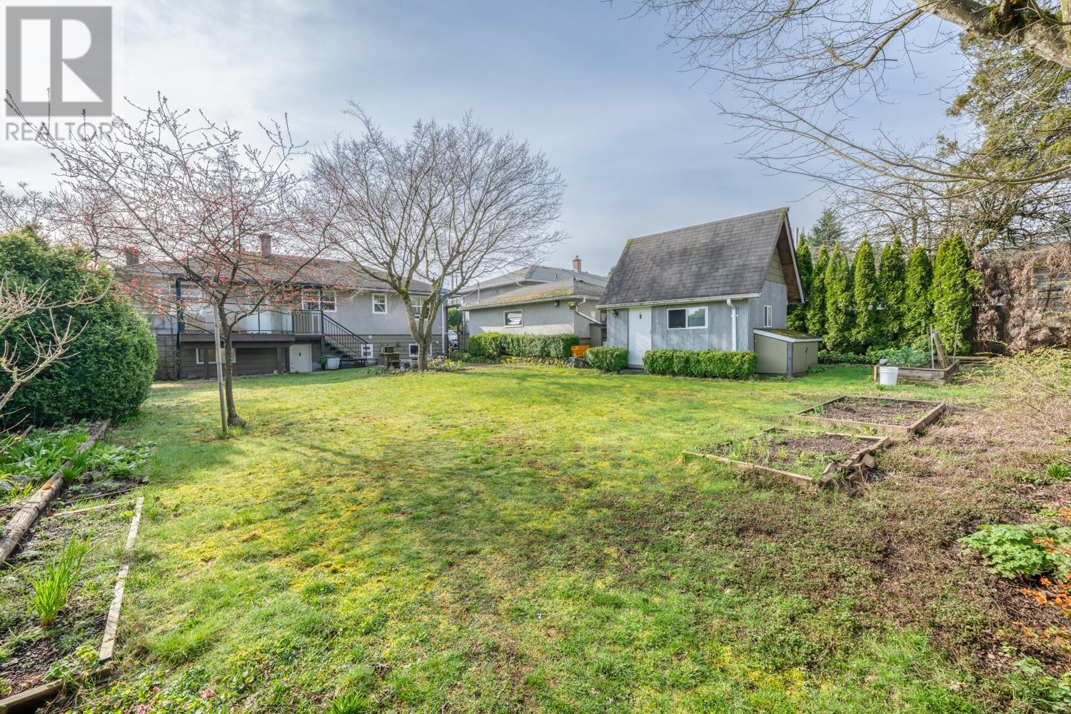 9263 10th Avenue, Burnaby, British Columbia  V3N 2T3 - Photo 6 - R2984148