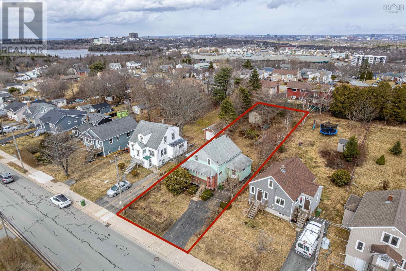 28 Rockingstone Road, Halifax, Nova Scotia  B3R 2C6 - Photo 1 - 202506398