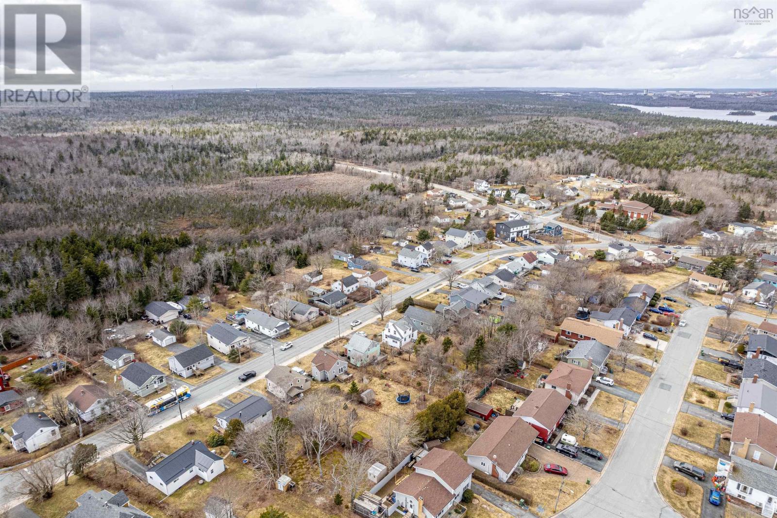 28 Rockingstone Road, Halifax, Nova Scotia  B3R 2C6 - Photo 3 - 202506399