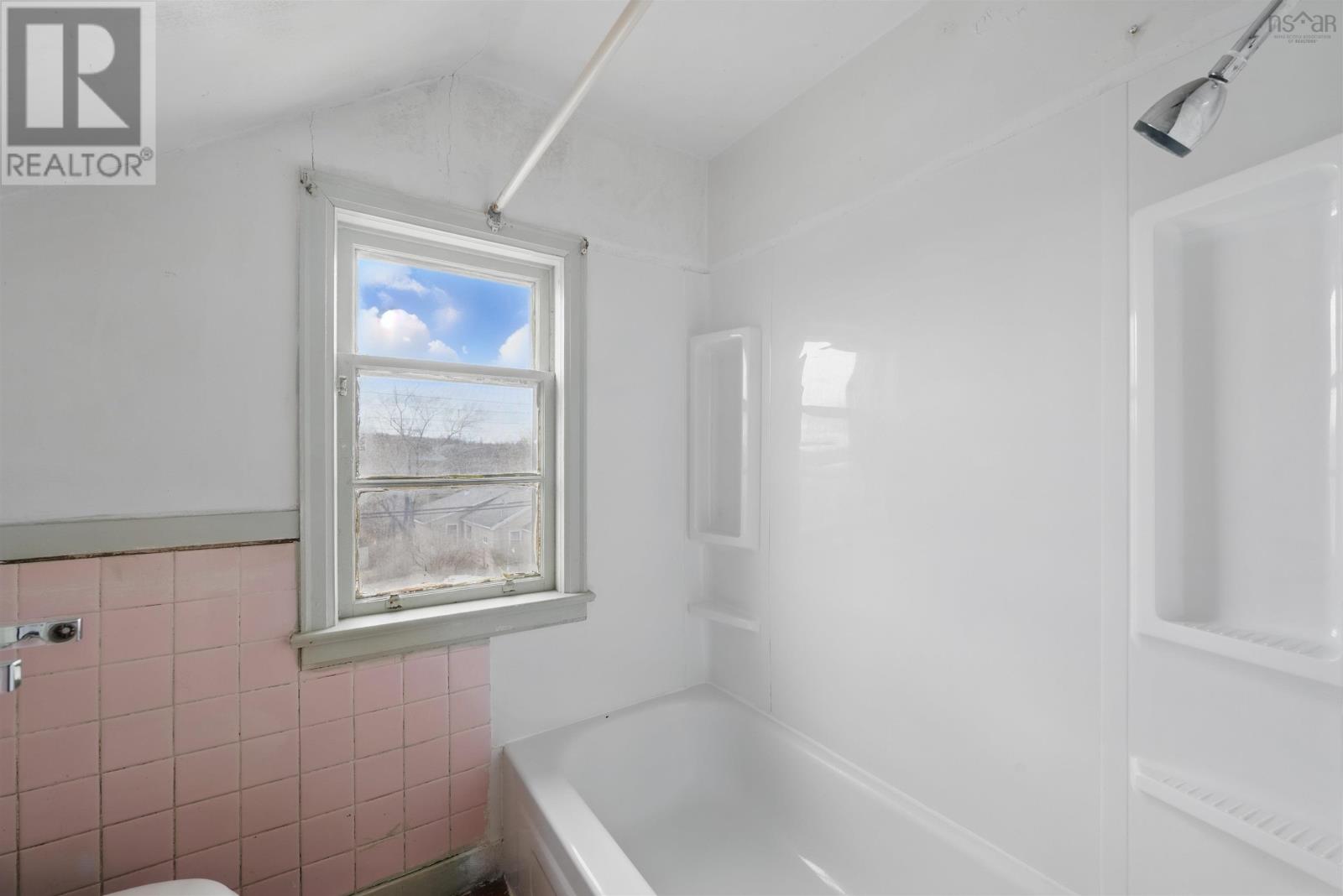 28 Rockingstone Road, Halifax, Nova Scotia  B3R 2C6 - Photo 35 - 202506399